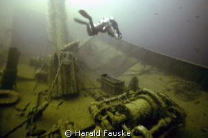 Diver over winch on the wreck of ss Radbod, picture is ta... by Harald Fauske 